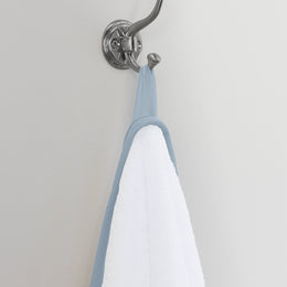 Blue Scalloped Plush White Bath Towel