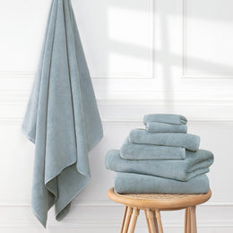 Plush Coastal Blue Towel Essentials Bundle (2 Wash + 2 Hand + 2 Bath Towels)