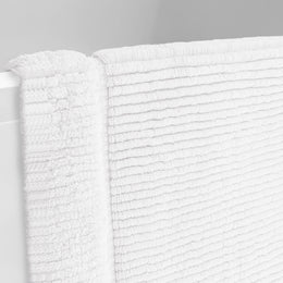 The White Ribbed Bath Mat