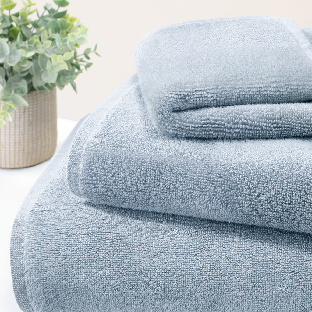 Plush Vista Blue Towel Resort Bundle (4 Wash + 4 Hand + 4 Bath Towels + 2 Bath Sheets)