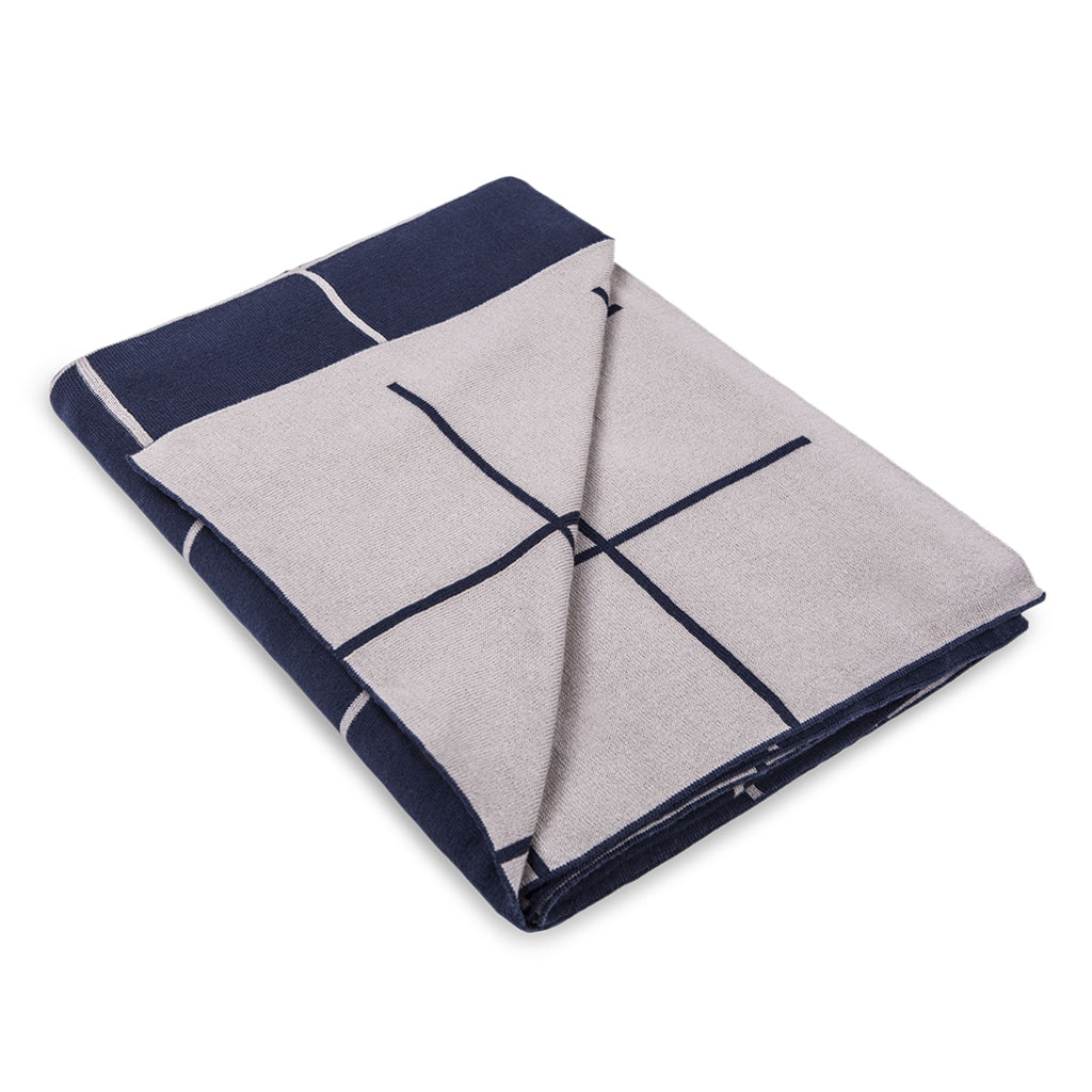 The Navy Pane Throw