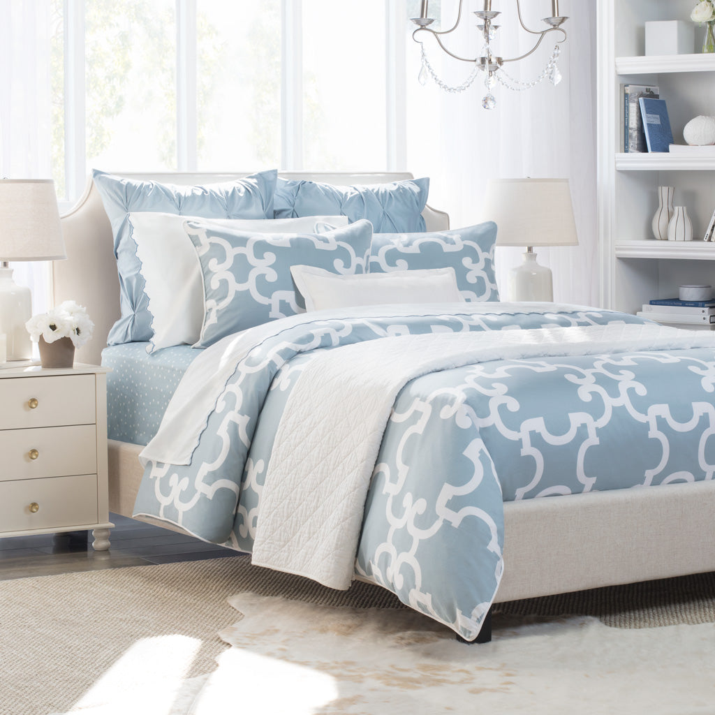 The Diamond Soft White Quilt & Sham