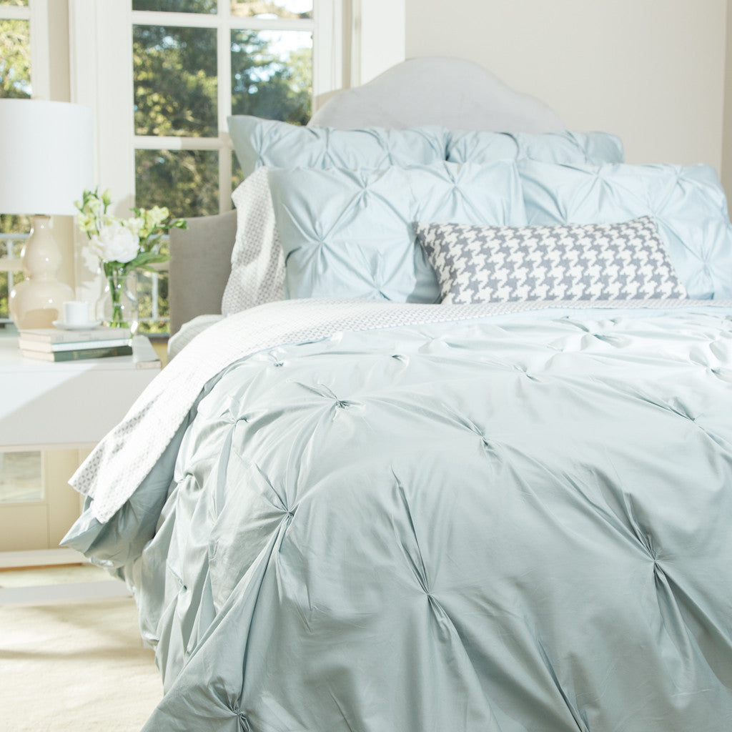 Porcelain Green Valencia Pintuck Duvet Cover