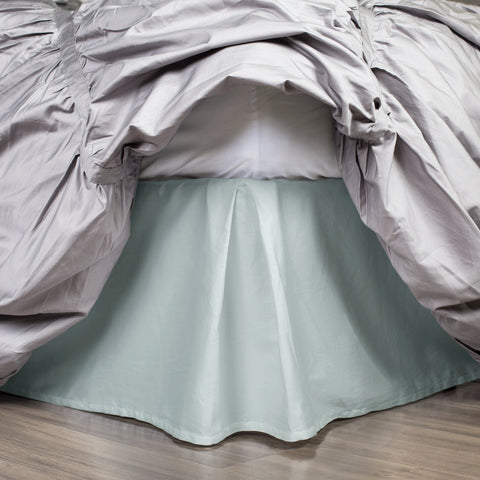 Green pleated 2024 bed skirt